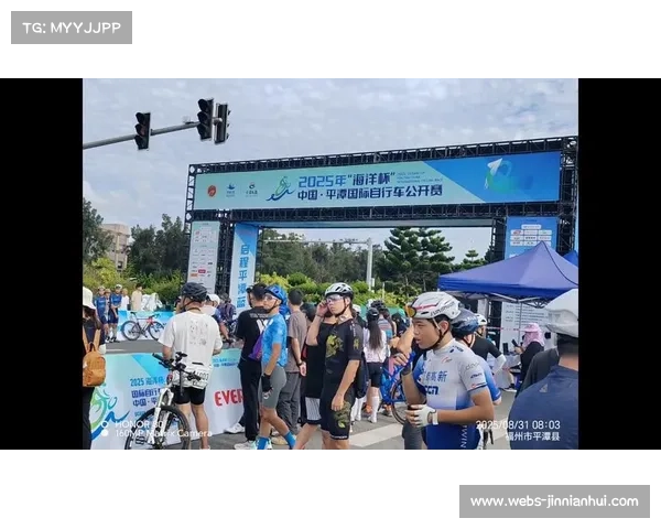 平潭国际旅游岛洲际车队亮相海洋杯十周年盛典展现全新风貌