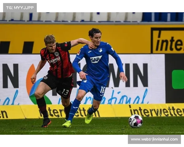 法兰克福2-2战平霍芬海姆，科洛穆阿尼双响